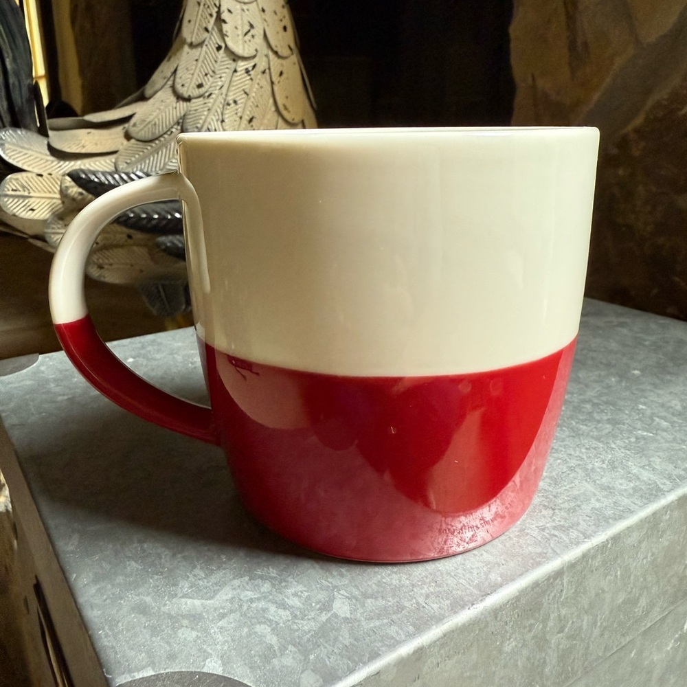 Starbucks (2011) Red/White 16 Oz. Mug - Picture 2 of 5